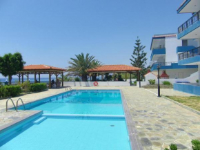 Отель Cypriana Apartments  Макрилиа